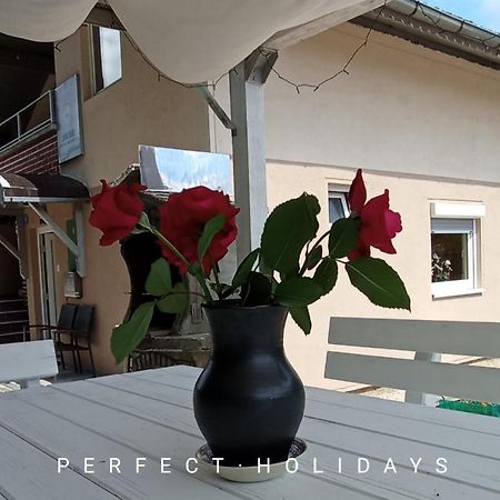 Apartmani Unski Biser كازين المظهر الخارجي الصورة
